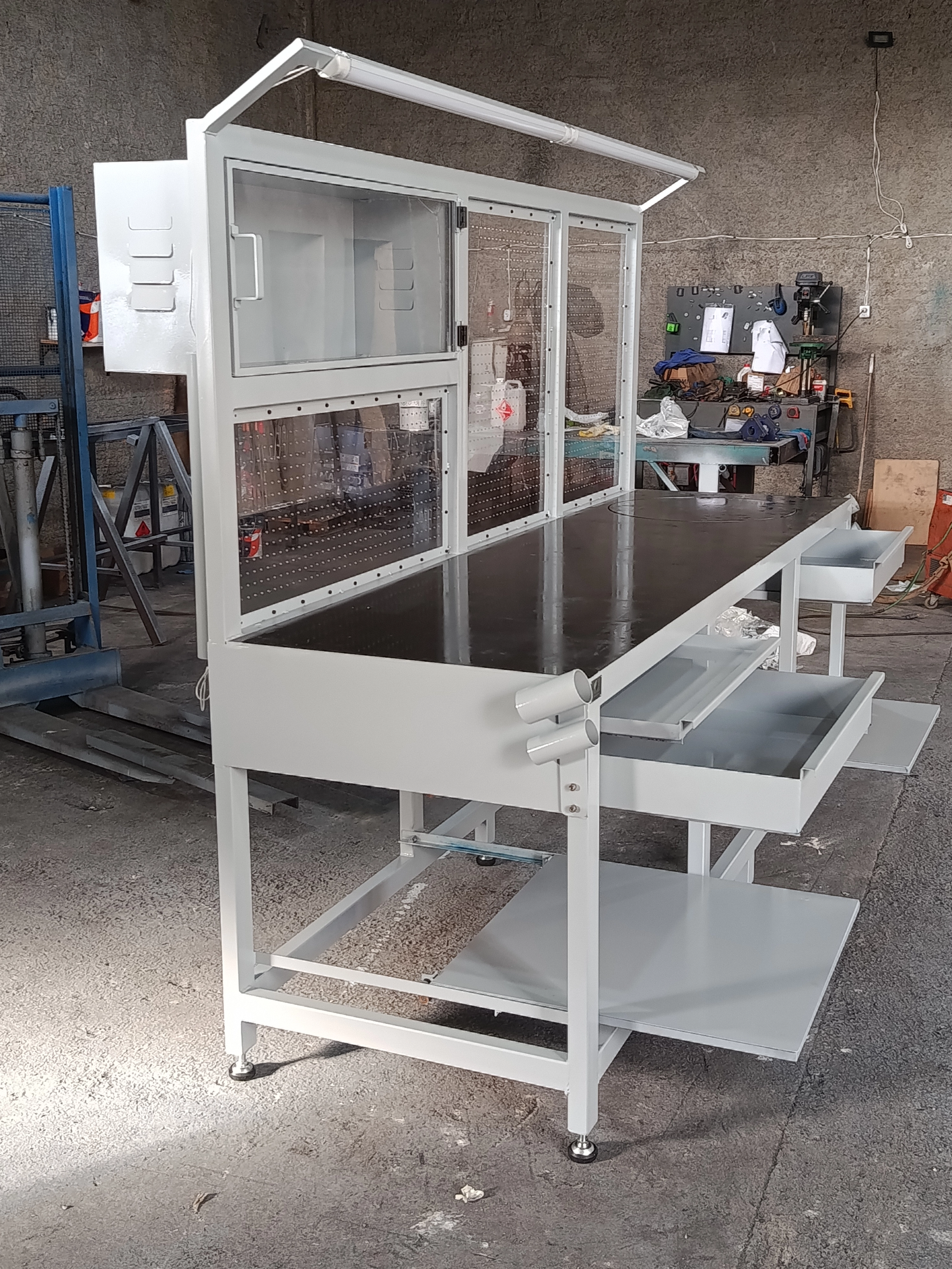 Bancada metálica modelo 2