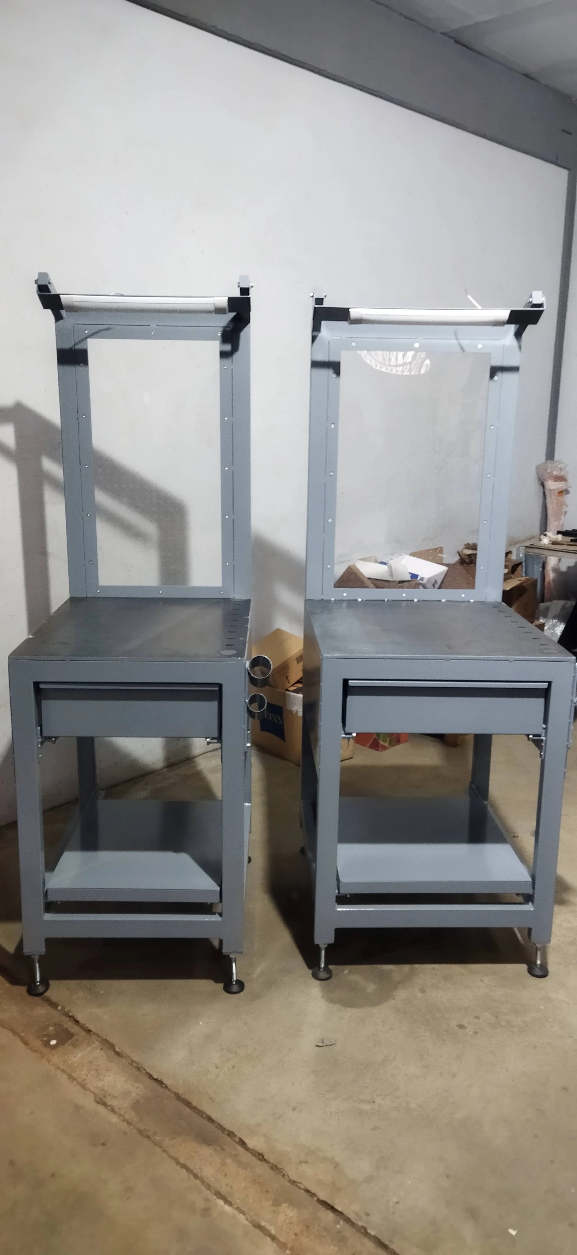 Bancada metálica modelo 23