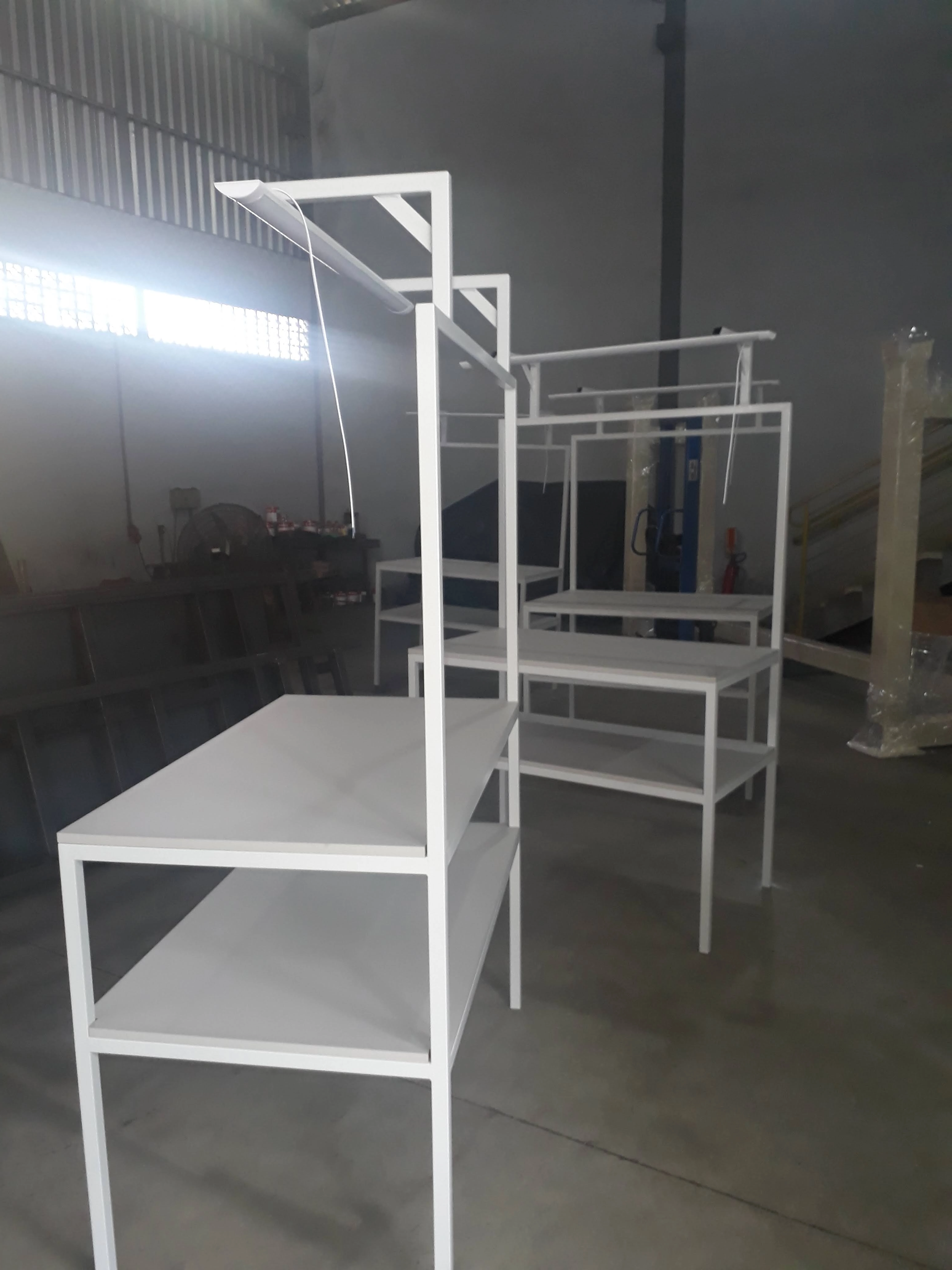 Bancada metálica modelo 7