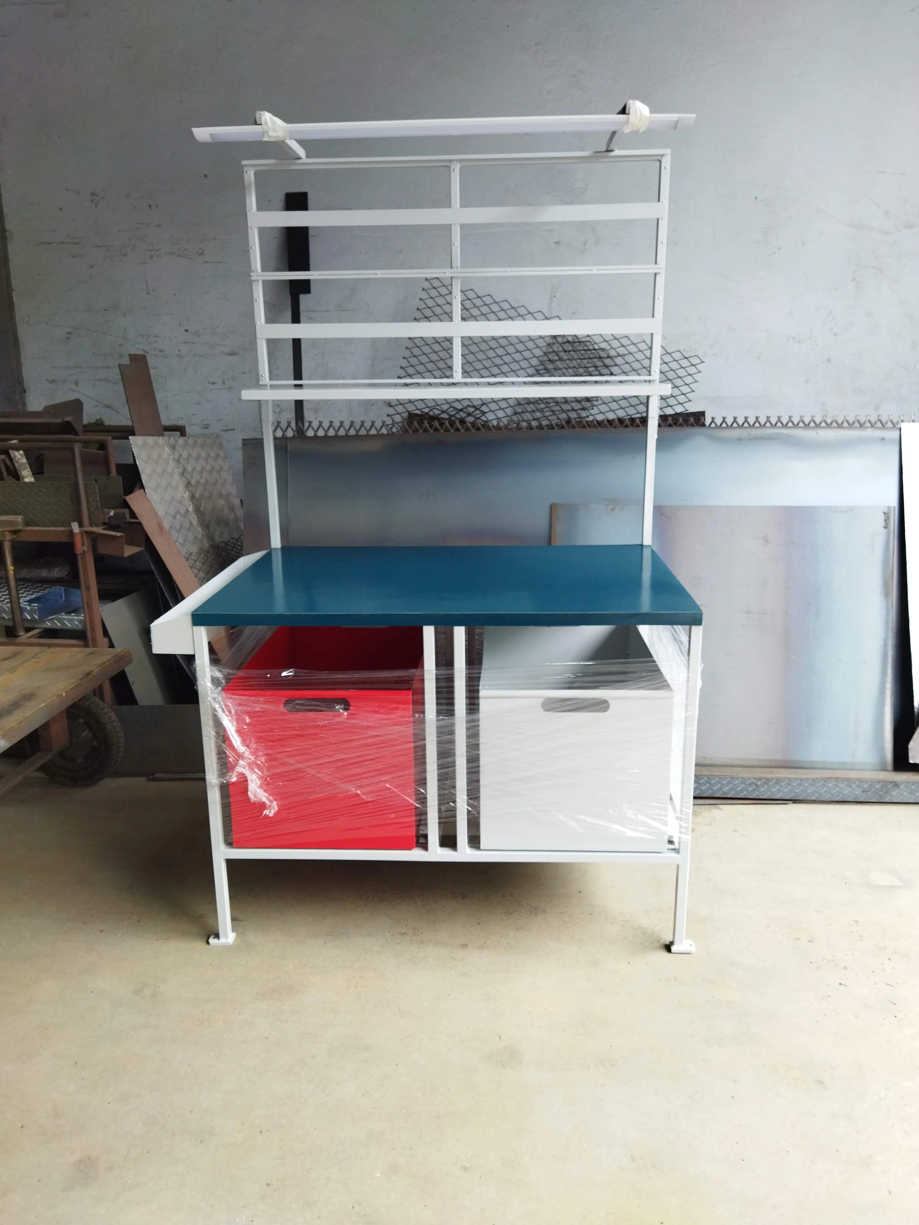 Bancada metálica modelo 9