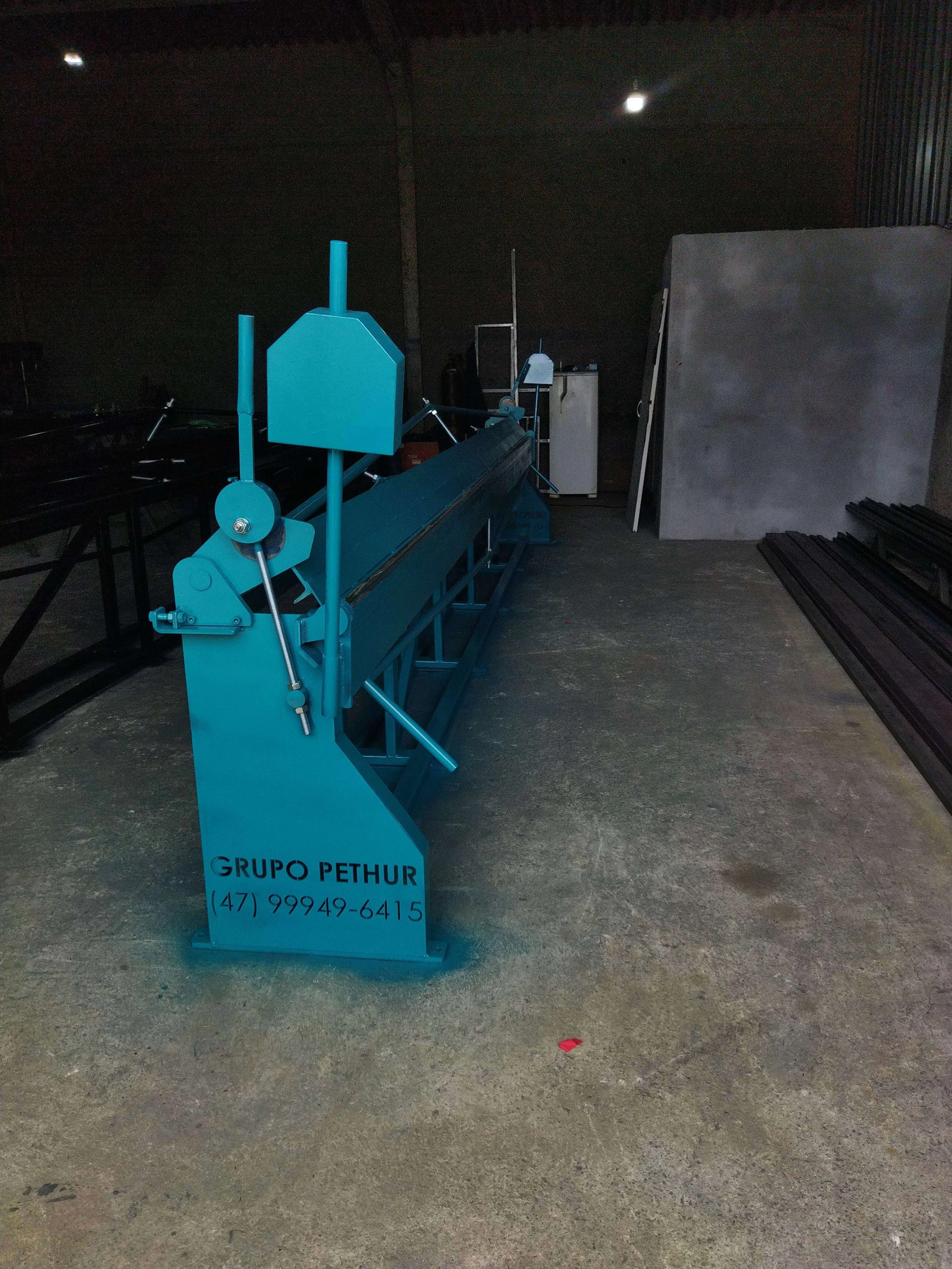 Dobradeira industrial modelo 10